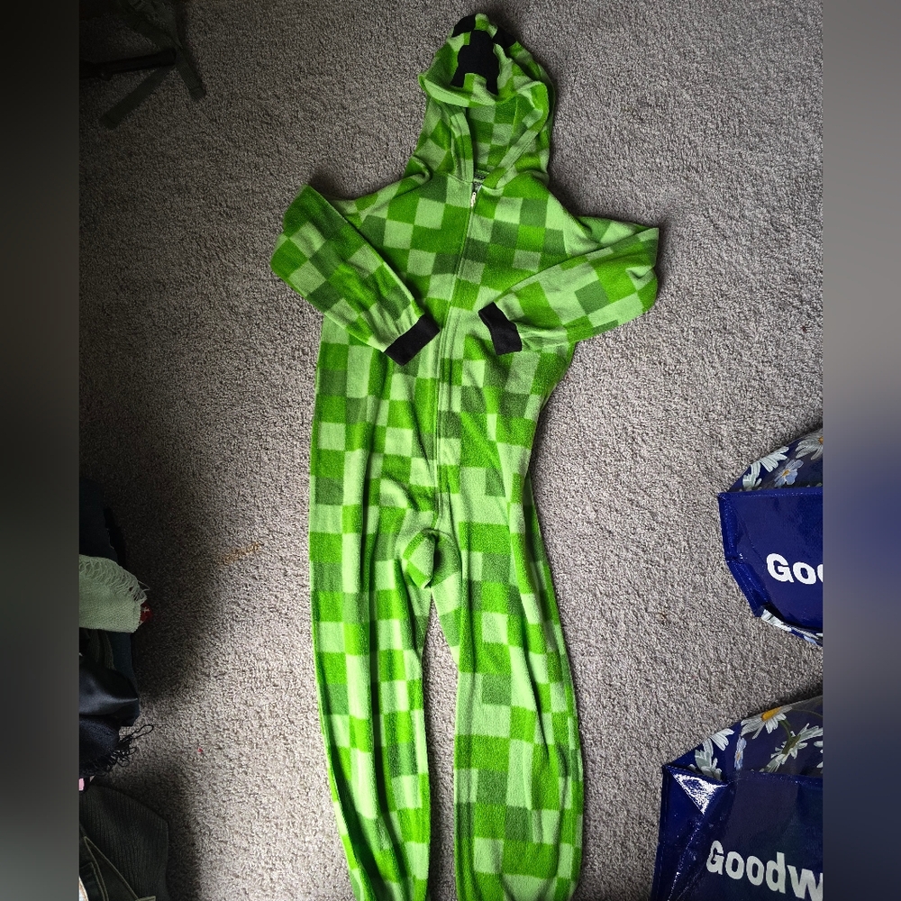 Minecraft 10/12 Green Creeper Hooded One Piece Pajamas